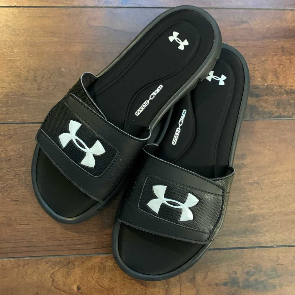 Under Armour Slides-Like New!